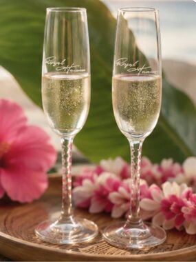 Royal Hawaiian Champagne Flutes Pair Etched Script Toasting Glasses Hawaii